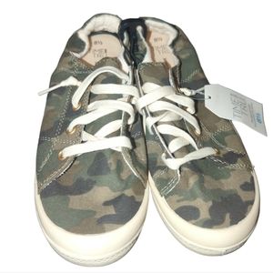 Time & Tru Camo Slide In Flats